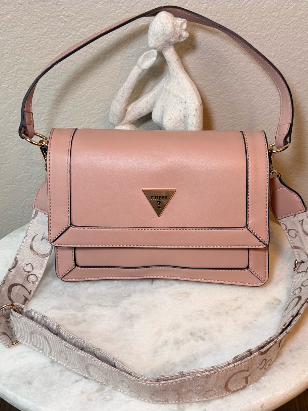 GUESS Chai Flap Shoulder/Crossbody Bag in Mauve pink